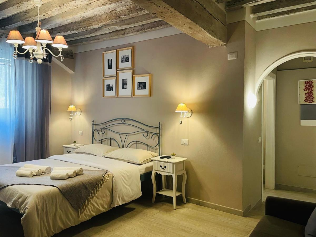 All'Interno Delle Mura Appartamento Con Wi-Fi E Netflix ルッカ エクステリア 写真